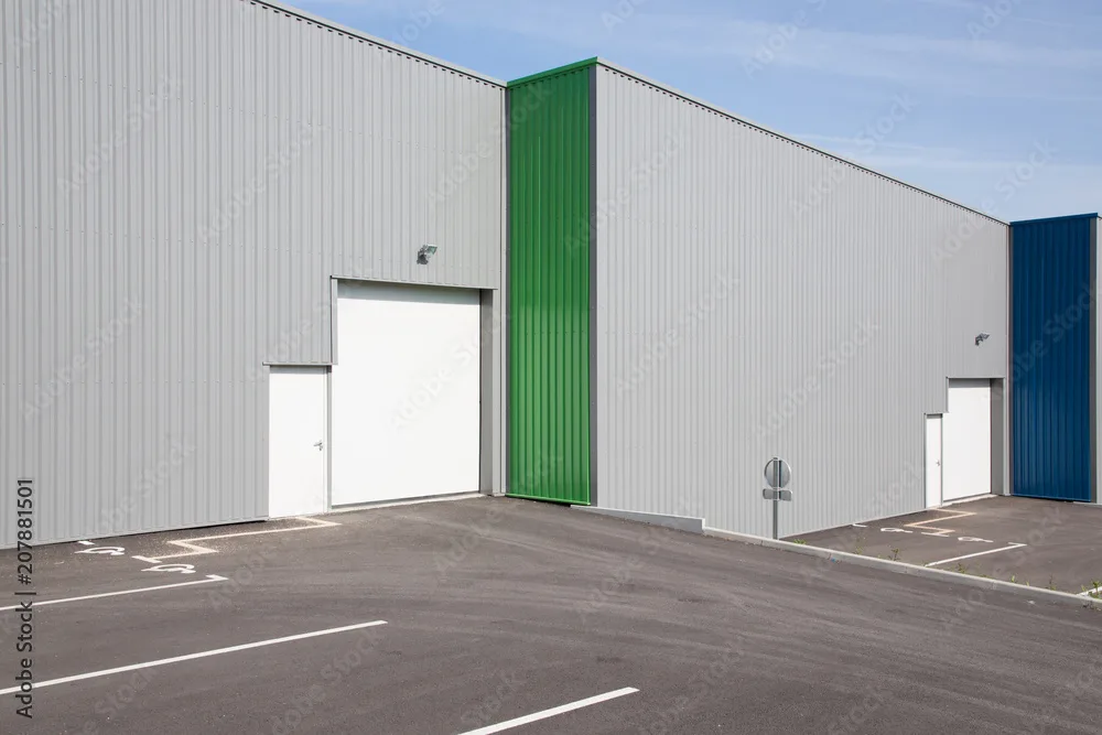 Modern Warehouse Space Available 90,000 Sq Ft for Lease