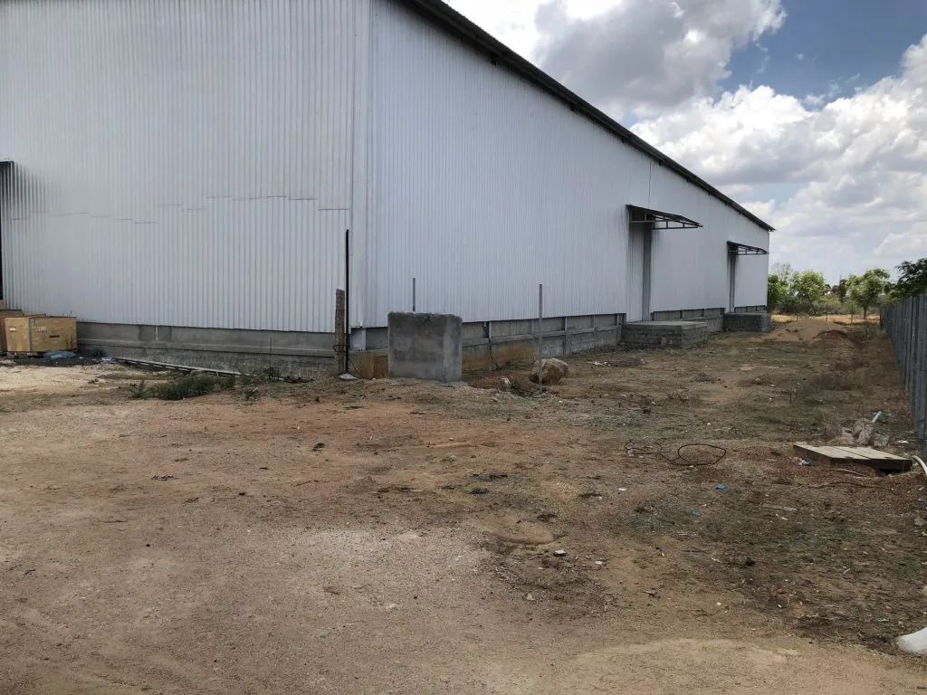 Modern Warehouse Space Available 90,000 Sq Ft for Lease