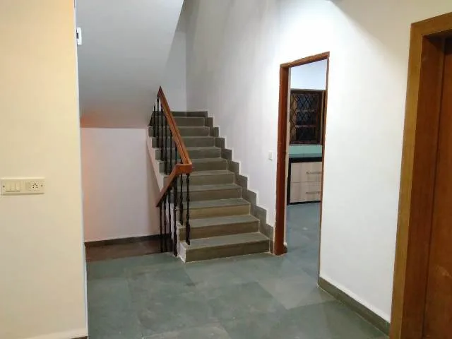 3 Bhk Row Villa 220sqmt for Rent in Panjim, North-Goa.(82k)
