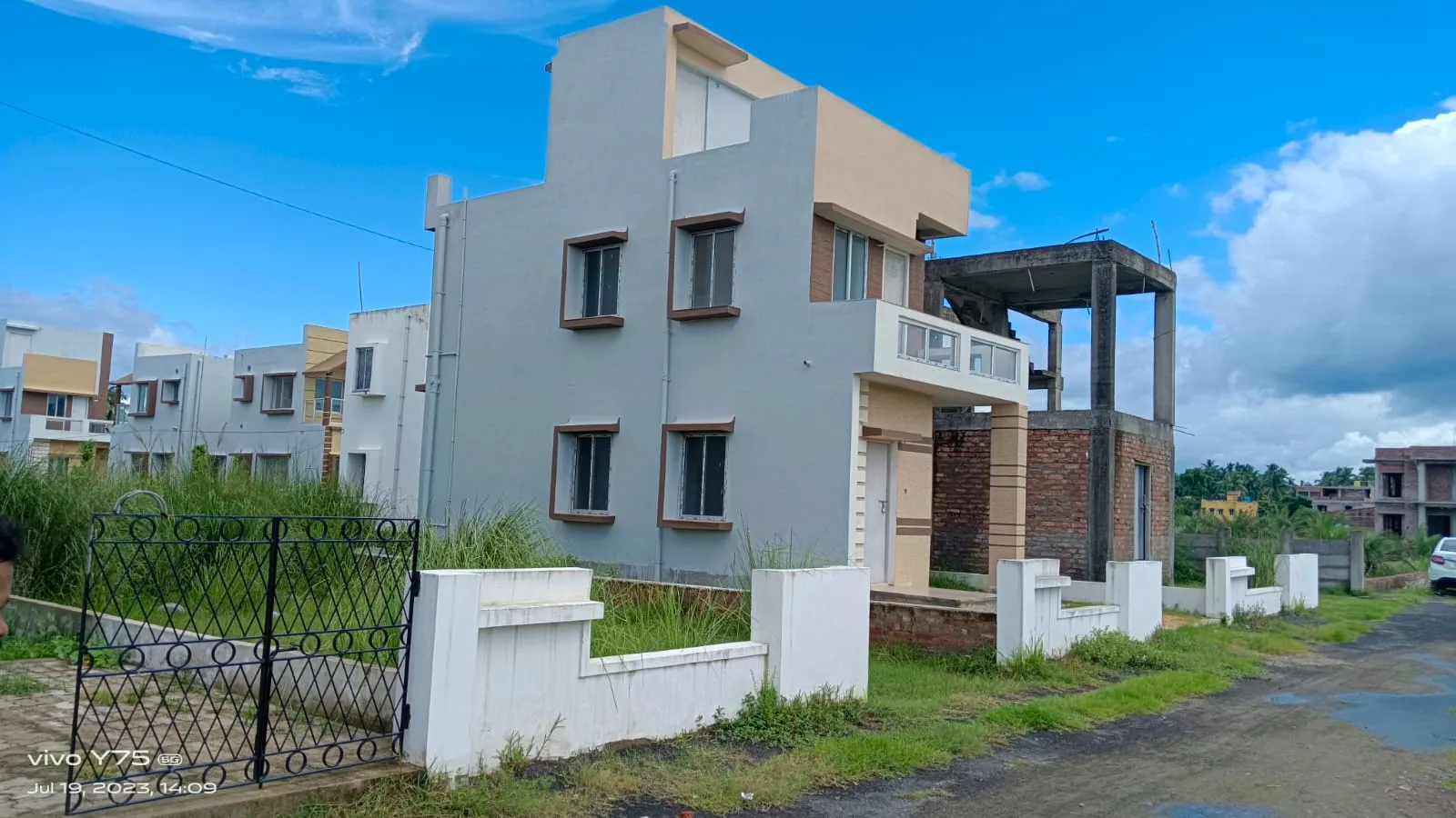 3BHK Bunglow sale at Amtala. All Modern facility Available.
